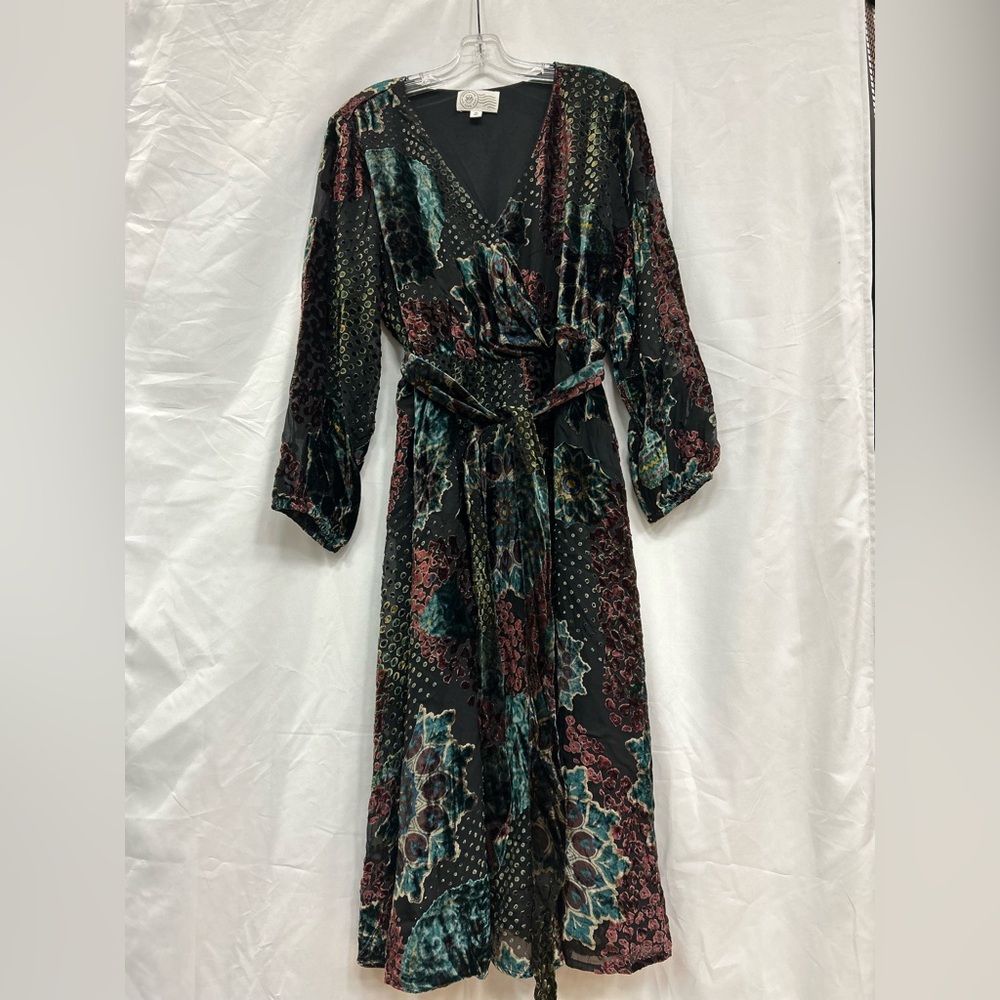 Destination 365 Regular Burnout Velvet Long Sleeve Maxi Dress